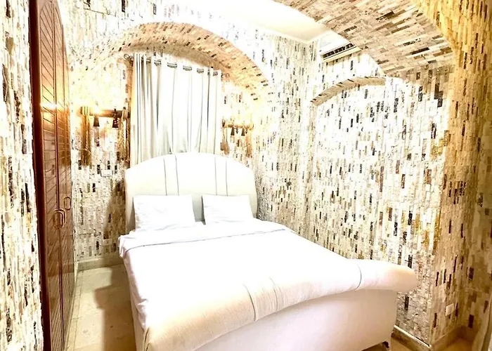 Villa وسط جولف *